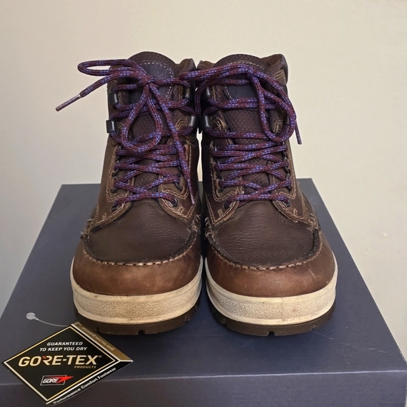 Ecco Womens Brown Leather Hiking Boots, Size 36 (5-5 1/2) - Picture 2 of 9